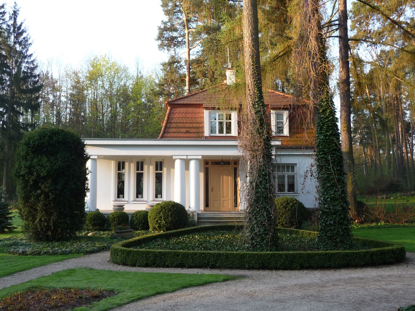 Projekt renowacji i rozbudowy - Zabytkowy dom w Podkowie Leśnej :: JMSA - biuro architektoniczne, architekci Magdalena Ignaczak, Jacek Kunca