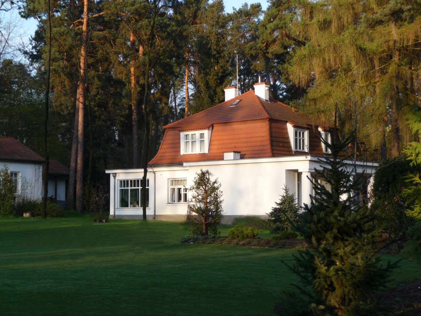 Projekt renowacji i rozbudowy - Zabytkowy dom w Podkowie Leśnej :: JMSA - biuro architektoniczne, architekci Magdalena Ignaczak, Jacek Kunca